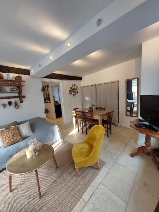 Chez Laurette - Charming Apartment In Historic Village Near Versailles 马尔利勒鲁瓦 外观 照片